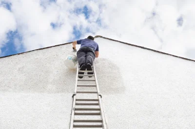 Peinture extérieure à École — façades et ravalement